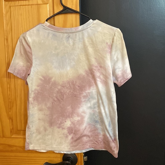 Super cute stretchy tie dye shirt - Picture 3 of 4